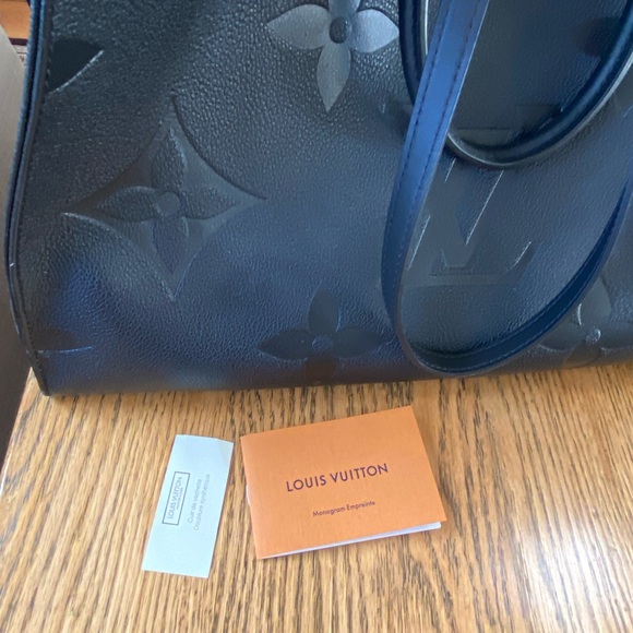 Authentic Louis Vuitton Black OnTheGo GM with authentic LV Bandeau - Picture 12 of 17